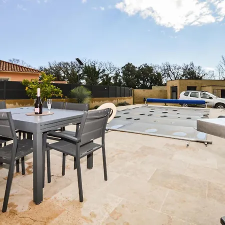 Spacieuse Avec Piscine Vakantiehuis