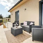 Hébergement de vacances Spacieuse Avec Piscine