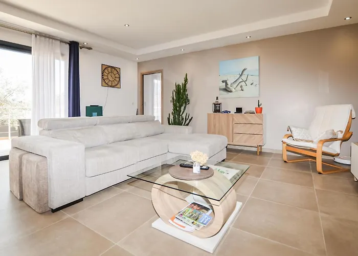 Spacieuse Avec Piscine Feriehus *